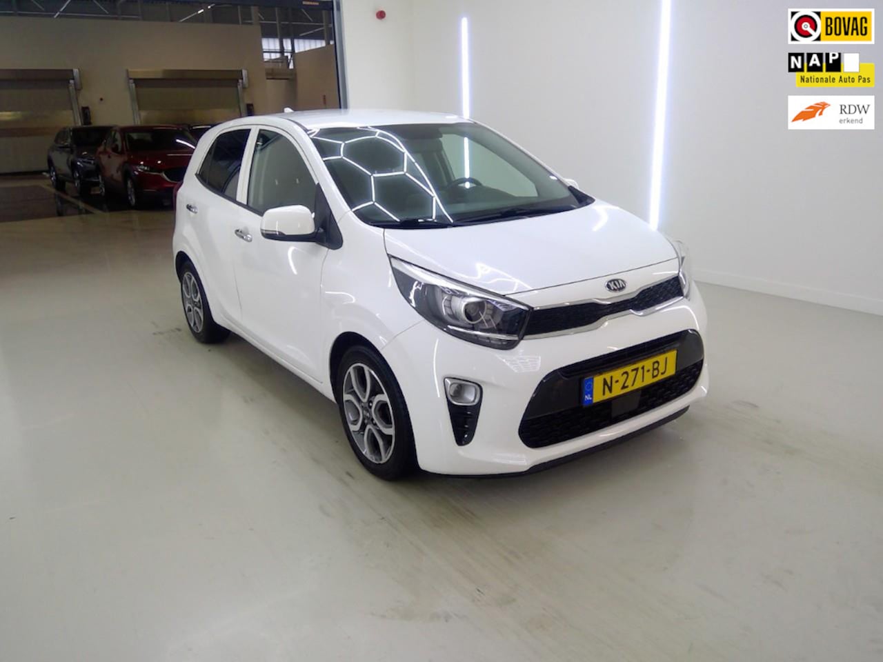 Kia Picanto - 1.0 DPi DynamicPlusLine+Ecc+Led+Breed-Navigatie+camera+cruise+Leder-Multie-stuur = SUPER ! - AutoWereld.nl