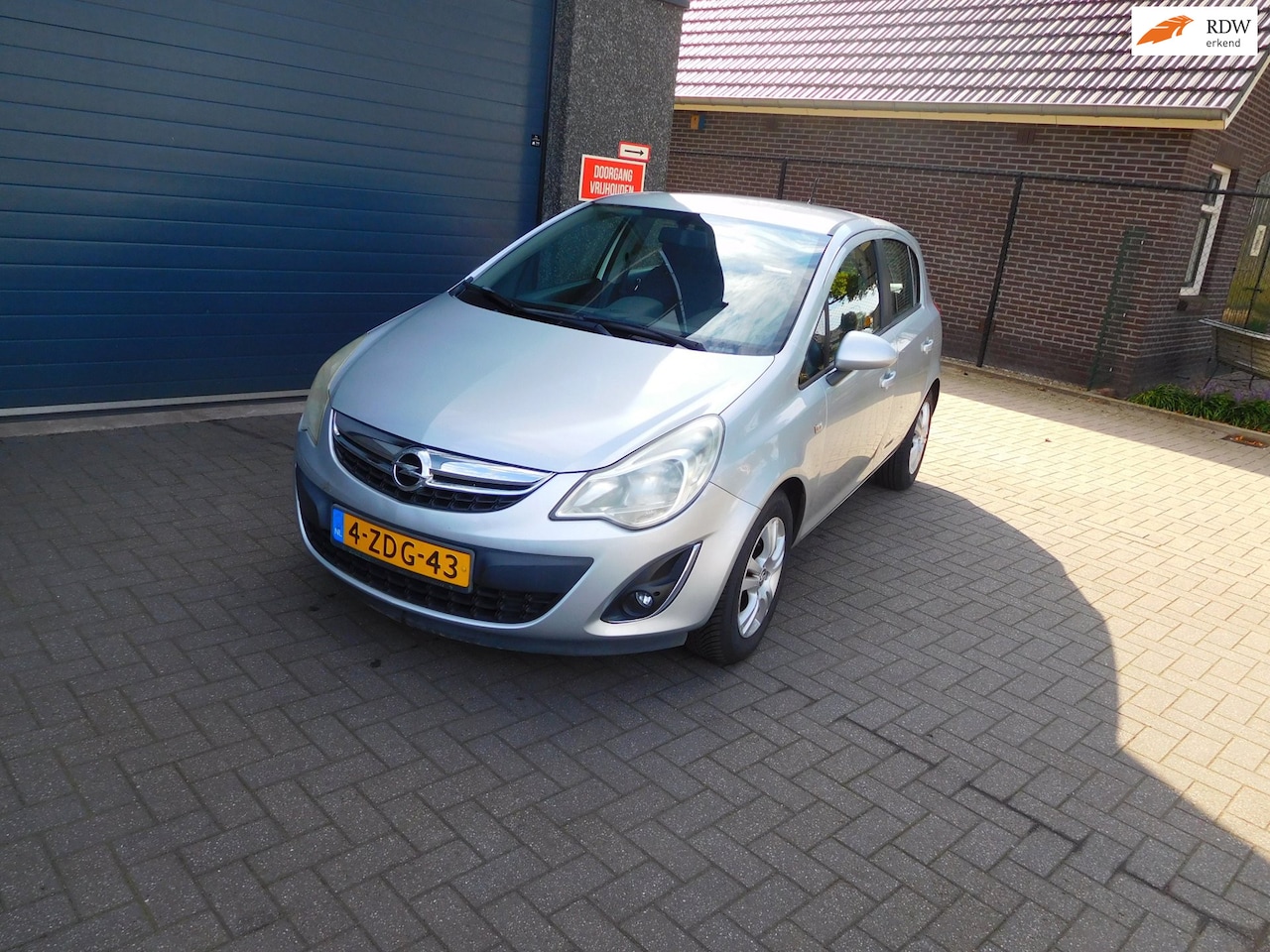 Opel Corsa - 1.2-16V Cosmo 1.2-16V Cosmo - AutoWereld.nl
