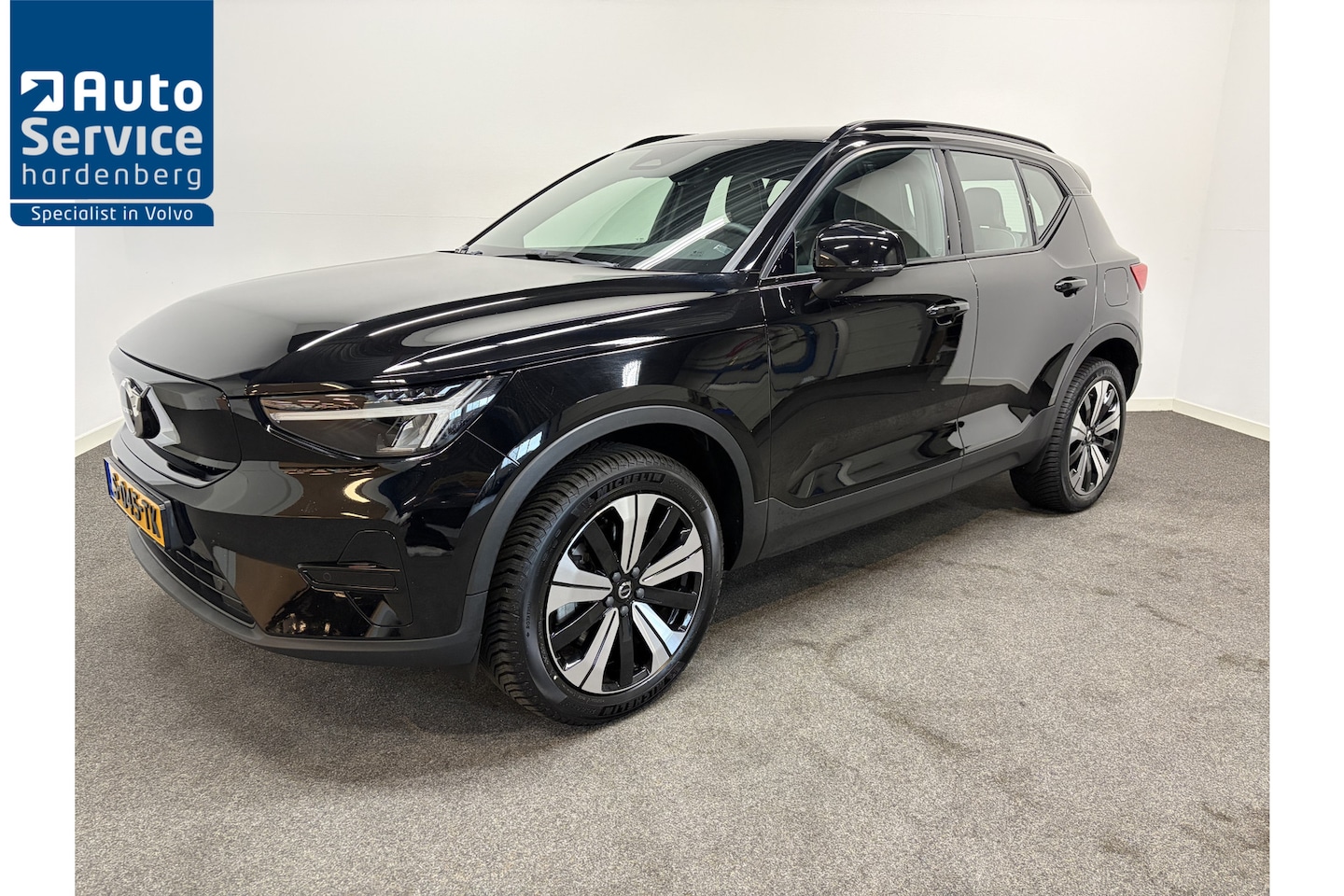 Volvo XC40 - Recharge Plus 70 kWh Warmtepomp/ Stoel & Stuurverw./ Camera/ Apple CarPlay - AutoWereld.nl