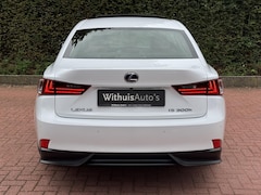 Lexus IS - 300h F Sport Dakraam Stoelkoeling (Dealer onderhouden)