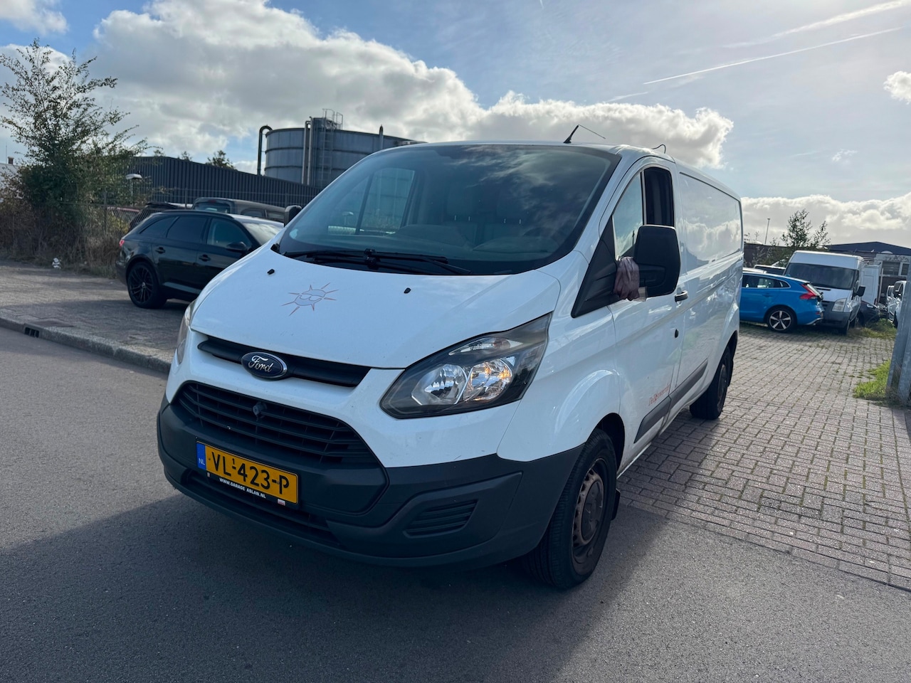Ford Transit Custom - 330 2.2 TDCI L2H1 Ambiente 330 2.2 TDCI L2H1 Ambiente - AutoWereld.nl
