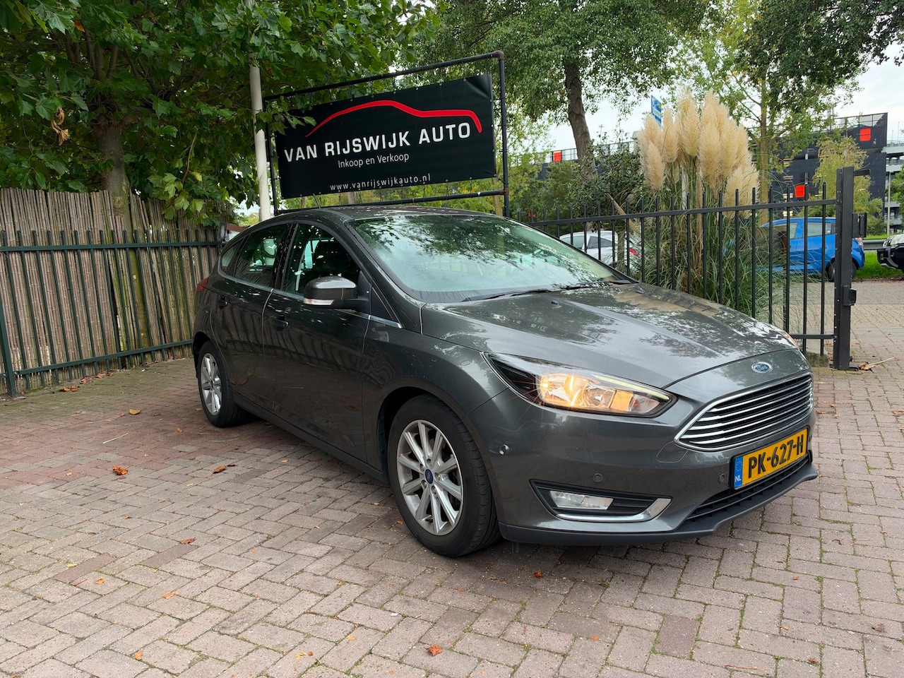 Ford Focus - 1.5 TDCI Titanium Clima Nav Dealer Ond EX BPM - AutoWereld.nl
