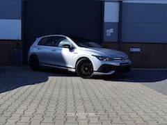 Volkswagen Golf - 8 GTI Clubsport 2.0 TSI | AKRA | Harman Kardon | Pano