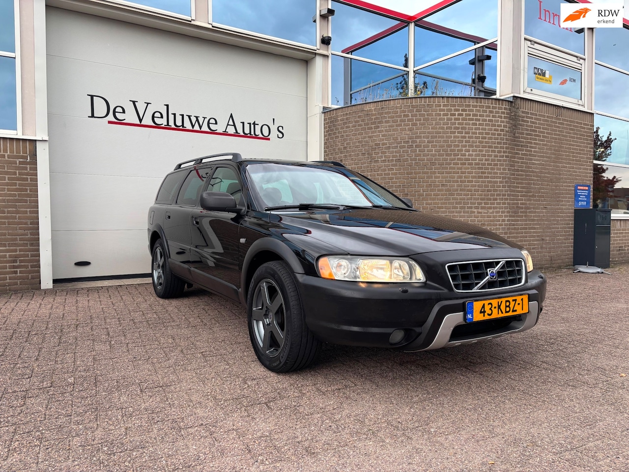 Volvo XC70 - 2.5 T AWD Summum|Automaat|Trekhaak|Nwe APK - AutoWereld.nl