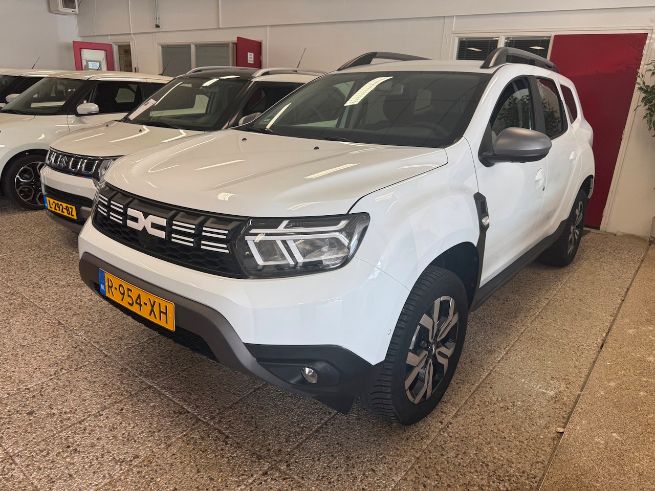 Dacia Duster - 1.0 TCe 100 ECO-G Journey|Bi-Fuel| Carplay| Trekhaak| All season banden - AutoWereld.nl