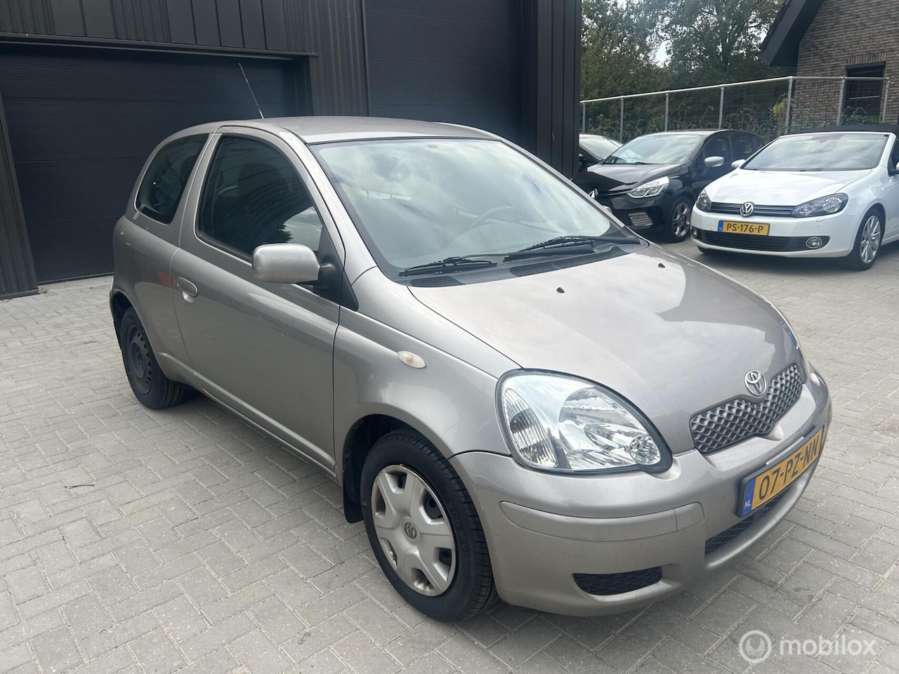 Toyota Yaris - 1.3 VVT-i Sol 1.3 VVT-i Sol - AutoWereld.nl