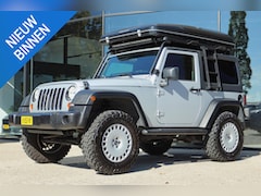 Jeep Wrangler - 3.8 V6 HIGH SPORT 4X4 AUT. *UNIEK* | CARPLAY | AIRTOP | FRONTRUNNER | TREKHAAK | CAMERA |