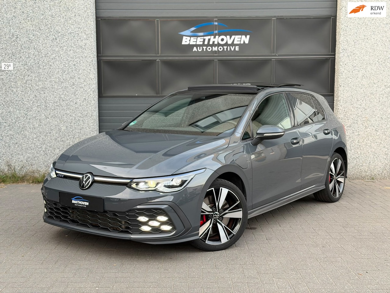 Volkswagen Golf - 1.4 eHybrid GTE |Pano|Sfeer|Camera|CarPlay|IQ led| - AutoWereld.nl