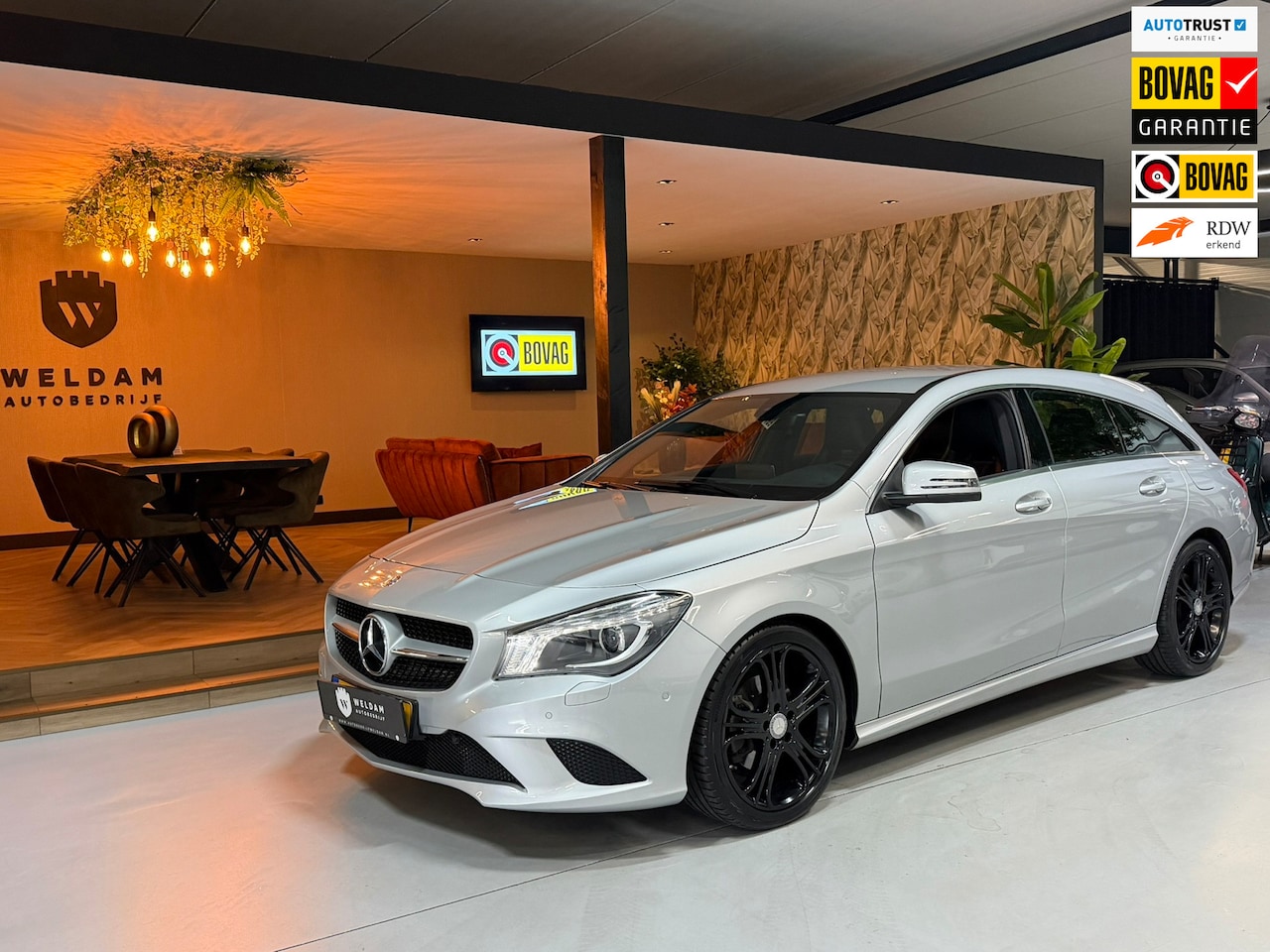 Mercedes-Benz CLA-klasse Shooting Brake - 180 Automaat|Navigatie|Xenon|Stoelverwarming|Cruise Garantie Rijklaar - AutoWereld.nl