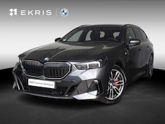 BMW 5-serie Touring - 550e xDrive | M Sportpakket Pro | Comfort Access | Driving Assistant Professional | 19 inc