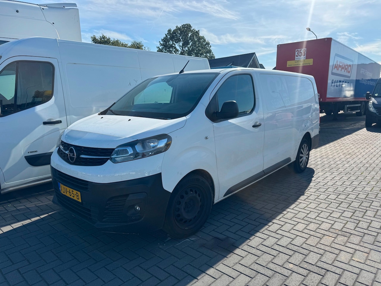 Opel Vivaro - 1.5 CDTI L2 2021 airco Distributie defect - AutoWereld.nl
