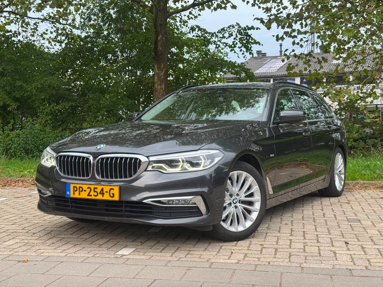 BMW 5-serie Touring - 520d High Executive 520d High Executive - AutoWereld.nl
