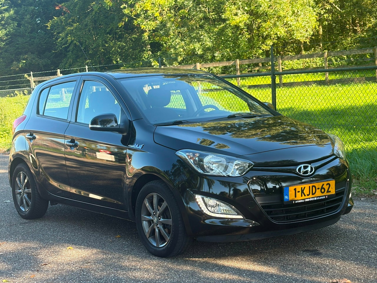 Hyundai i20 - 1.2i i-Deal /Carplay/Camera/Airco/ - AutoWereld.nl