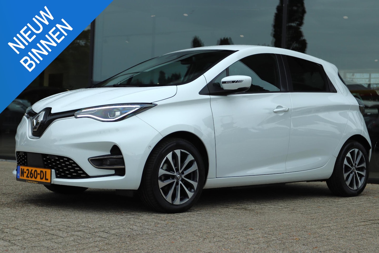 Renault Zoe - R135 INTENS 52 KWH | KOOPACCU | CARPLAY | CAMERA | PDC | STOEL. & STUURVERW. - AutoWereld.nl