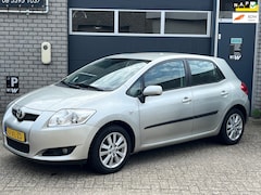 Toyota Auris - 1.6-16V Luna Business CLIMA TREKHAAK APK N.A.P