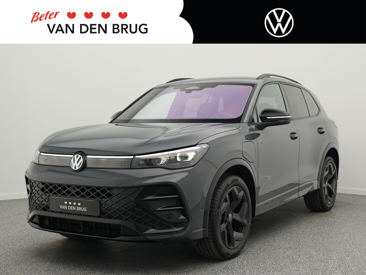 Volkswagen Tiguan - 1.5 204 pk DSG eHybrid R-Line Edition | Trekhaak | Voorstoelen met Geheugen | Ventilatie | - AutoWereld.nl