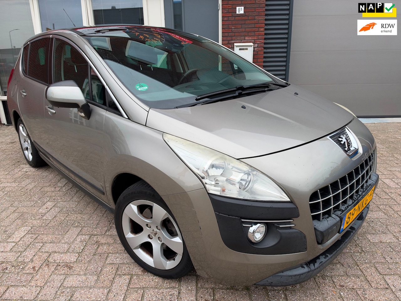 Peugeot 3008 - 1.6 THP ST / AUT / Pano / Navi / Clima / PDC - AutoWereld.nl