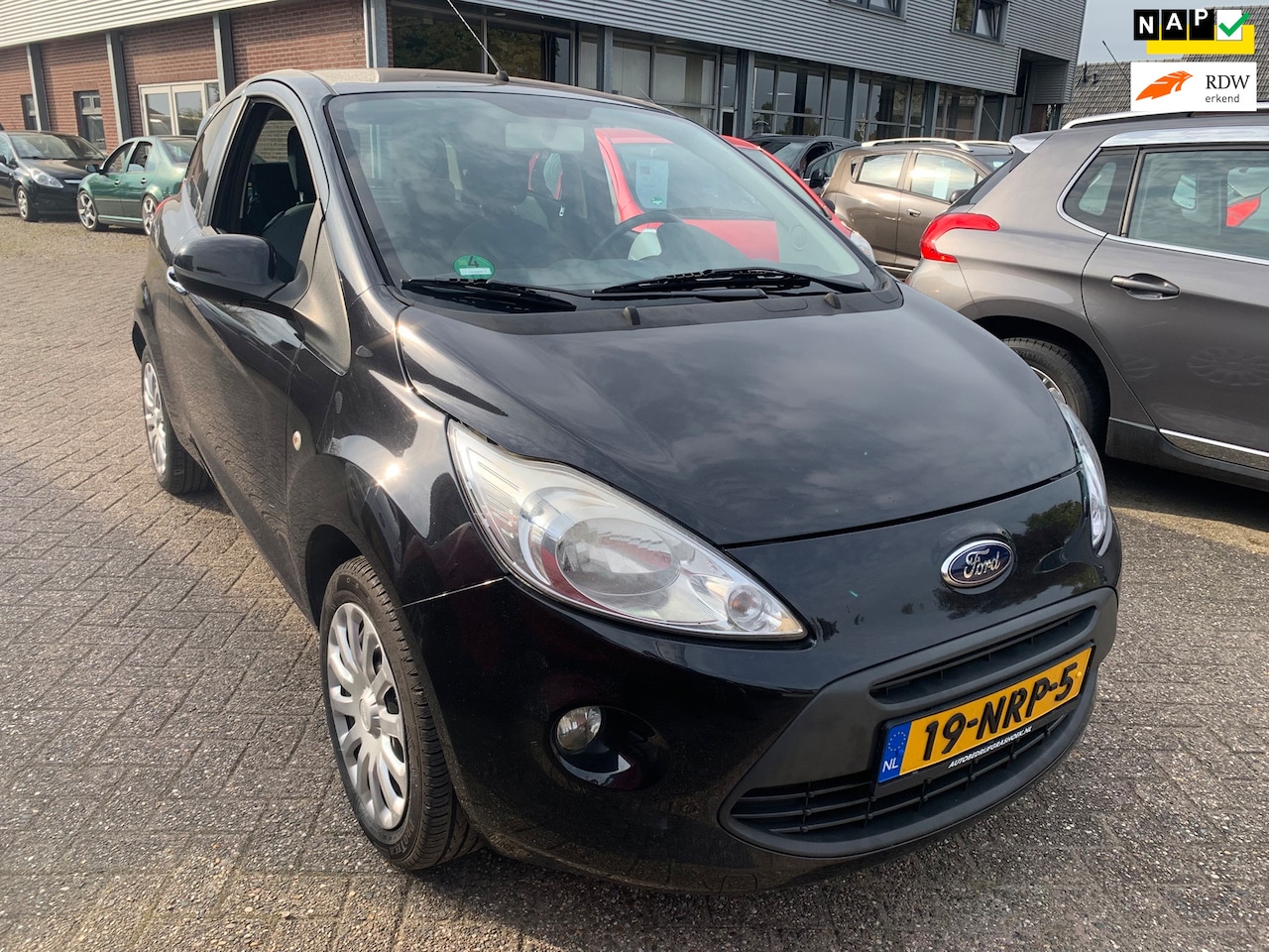 Ford Ka - 1.2 Titanium X 2010 € 2.650,- AIRCO 1 JR. APK - AutoWereld.nl