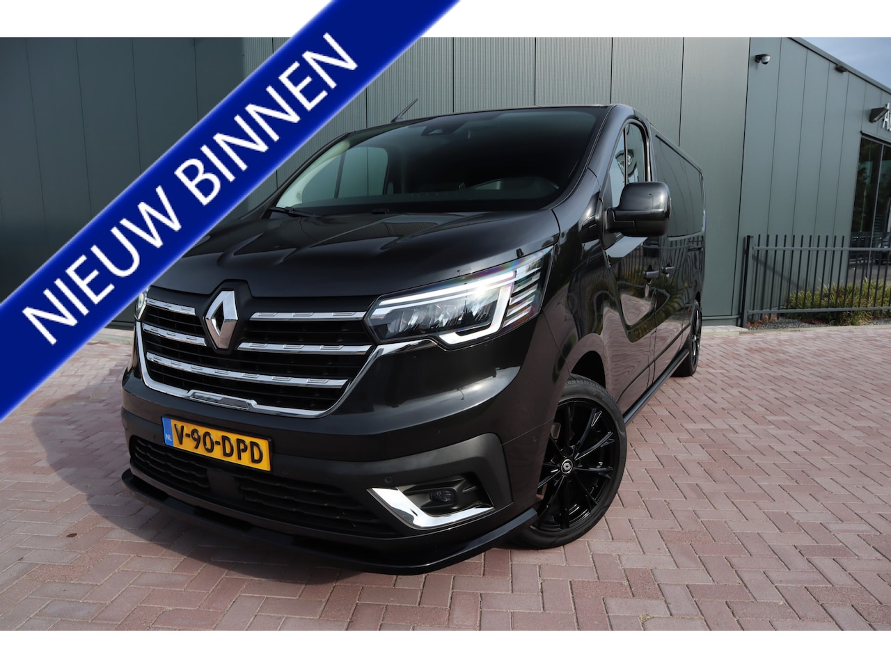 Renault Trafic - 2.0 dCi 170 T29 L2H1 DC Luxe Automaat Dubbele Cabine Camera Navigatie Trekhaak Etc. Etc. - AutoWereld.nl