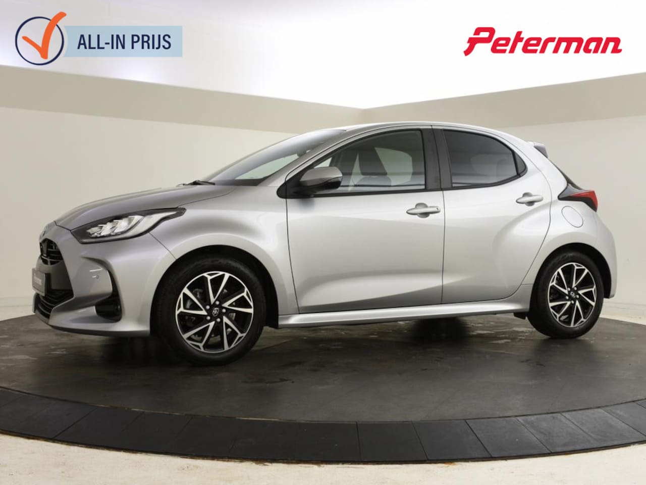 Toyota Yaris - 1.5 Hybrid Dynamic | PDC V+A | Stoelverwarming | Carplay | - AutoWereld.nl