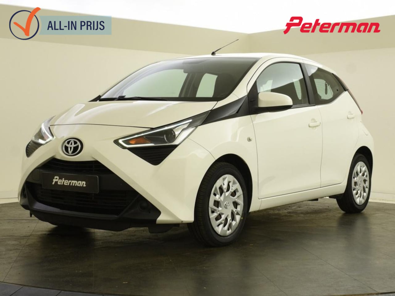 Toyota Aygo - 1.0 VVT-i x-play Automaat | Carplay | Camera | DAB - AutoWereld.nl