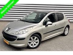 Peugeot 207 - 1.4-16V 5 Deurs Airco GEEN VTI
