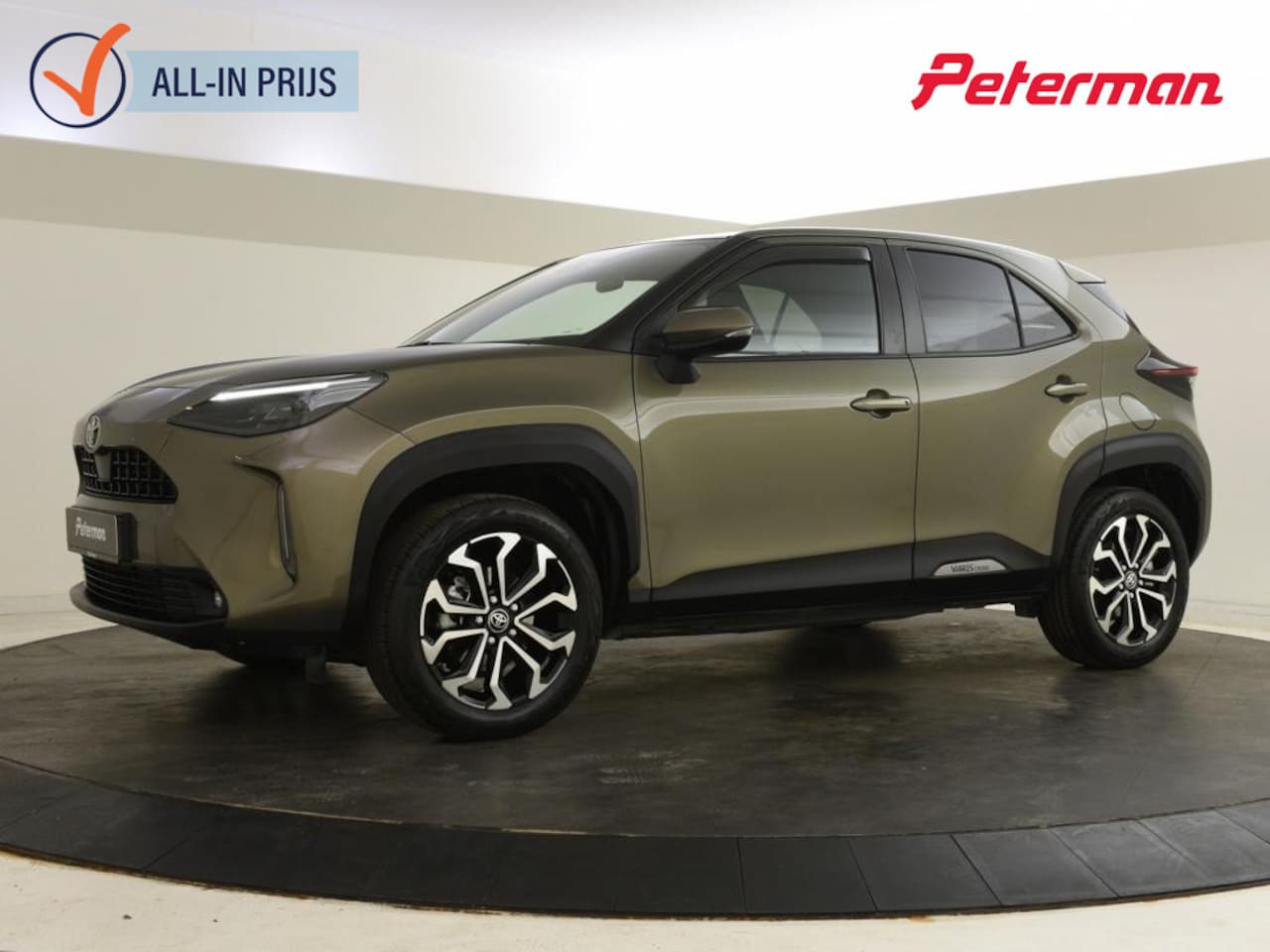 Toyota Yaris Cross - 1.5 Hybrid AWD Dynamic | Navigatie | Trekhaak | - AutoWereld.nl