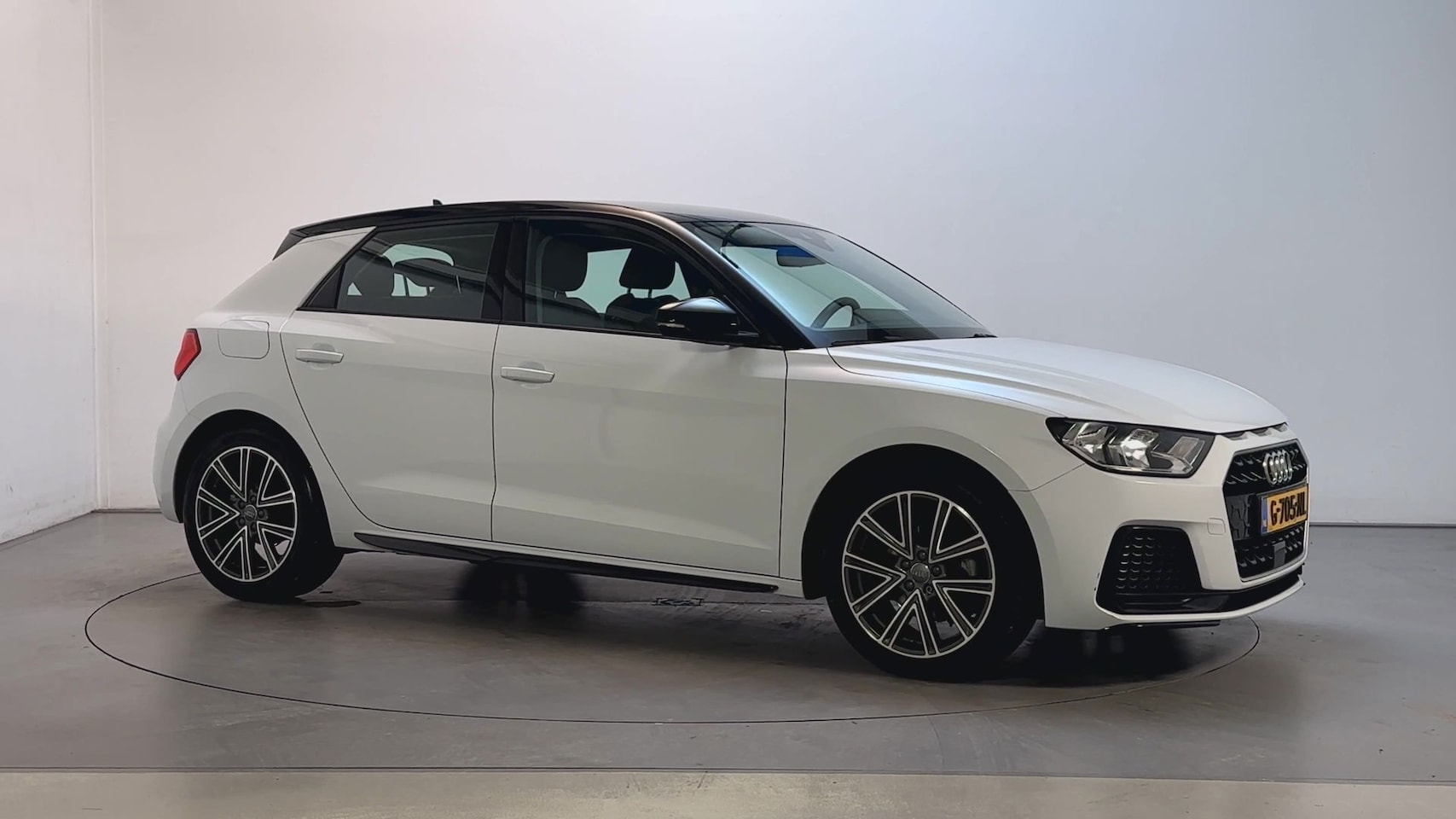Audi A1 Sportback - 30 TFSI 116pk S-Tronic Epic Parkeersensoren App-Connect Climate Control - AutoWereld.nl