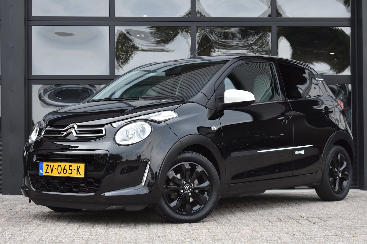 Citroën C1 - 1.0 VTi Urban Ride '19 Airco Navi Inruil mogelijk - AutoWereld.nl