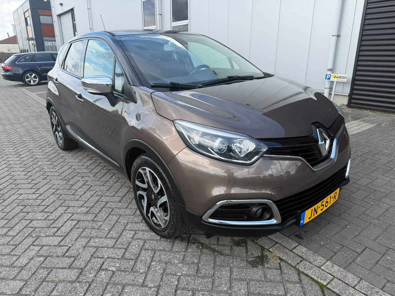 Renault Captur - 1.2 TCe Dynamique Automaat*AIRCO*APK*CRUISE*NAVI*CAMERA - AutoWereld.nl