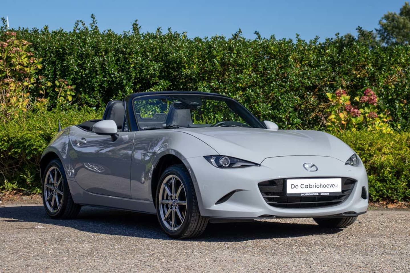 Mazda MX-5 - ND 1.5l SkyActiv-G 132 Exclusive-Line Aero Gray Metallic - AutoWereld.nl