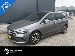 Mercedes-Benz B-klasse - 250 e 17"/Leder/Panoramadak/Matrix LED/Keyless/Stoelverwarming/Sfeerverlichting/Camera/PDC