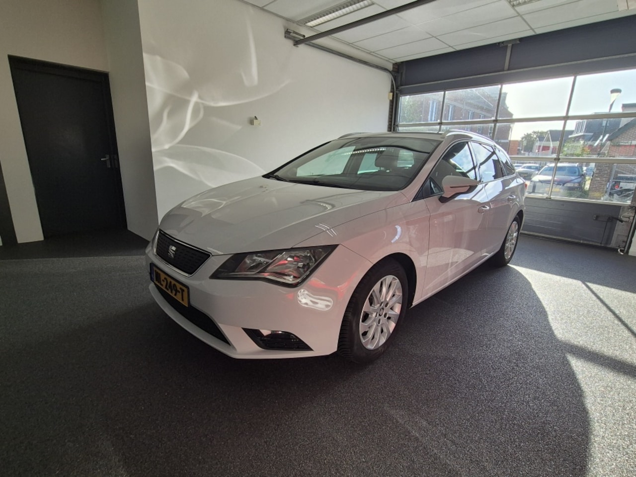 SEAT Leon Sportstourer - 1.0 EcoTSI 115PK - AutoWereld.nl