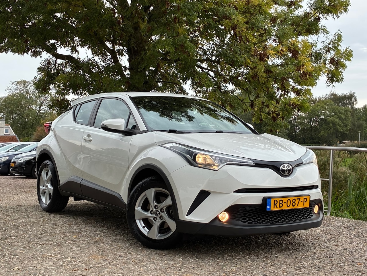Toyota C-HR - 1.2 Dynamic | Navi + Camera + Clima + Cruise Nu €12.975,-!!! - AutoWereld.nl