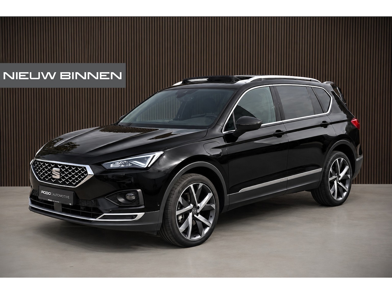 SEAT Tarraco - 1.4 TSI e-Hybrid PHEV Xperience Business Intense | Panoramadak | Stuurverwarming | Stoelve - AutoWereld.nl