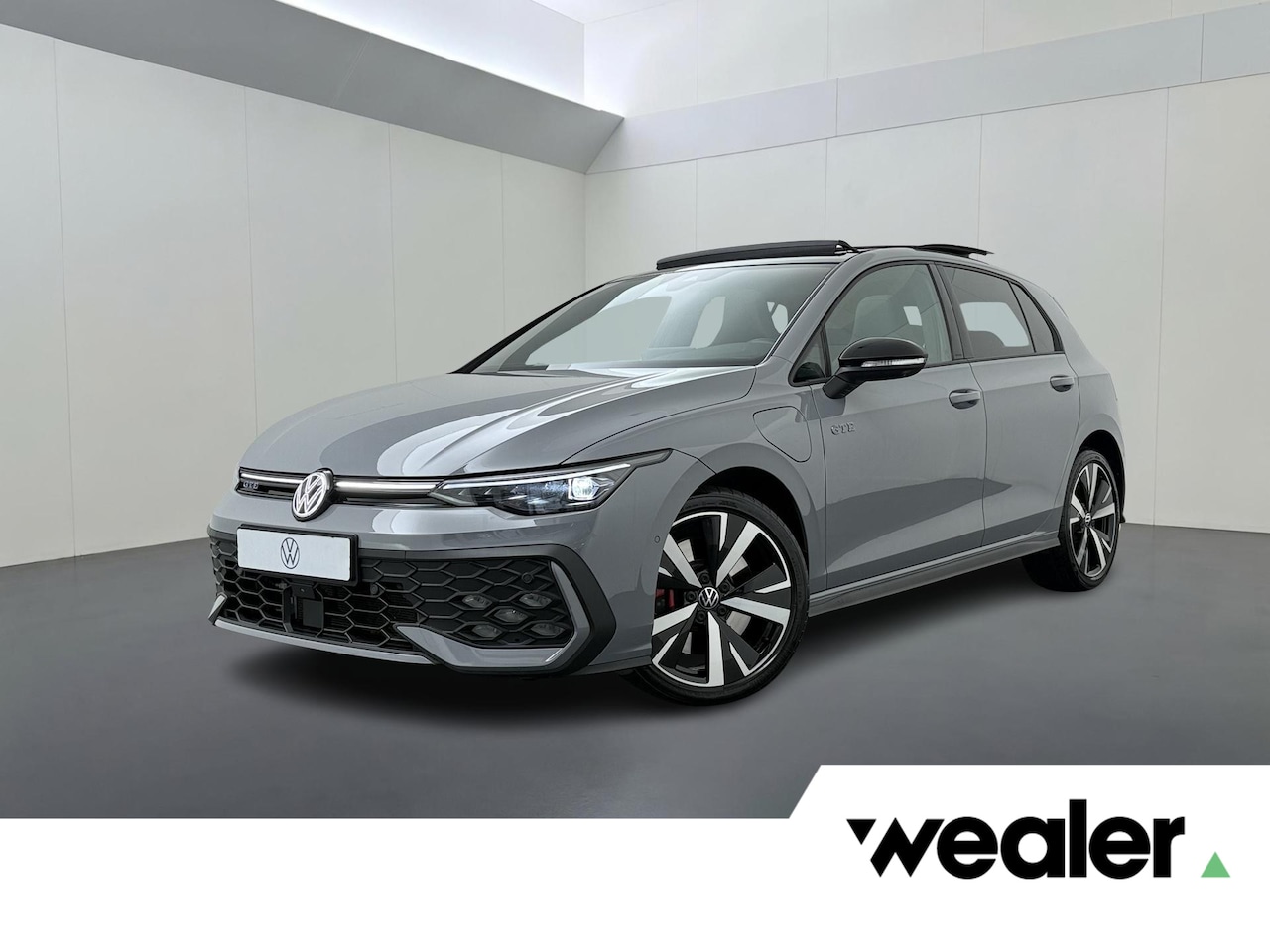 Volkswagen Golf - 1.5 eHybrid GTE | 272 pk | SoH 99% | Adaptive Cruise Control | 360 graden camera | Panoram - AutoWereld.nl
