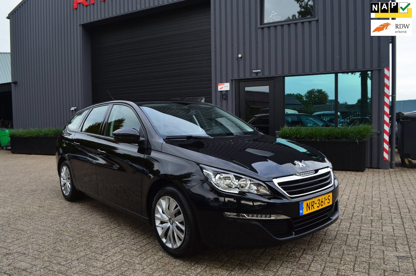 Peugeot 308 SW - 1.2 PureTech Blue Lease | Dealer onderhouden | Riem vervangen - AutoWereld.nl
