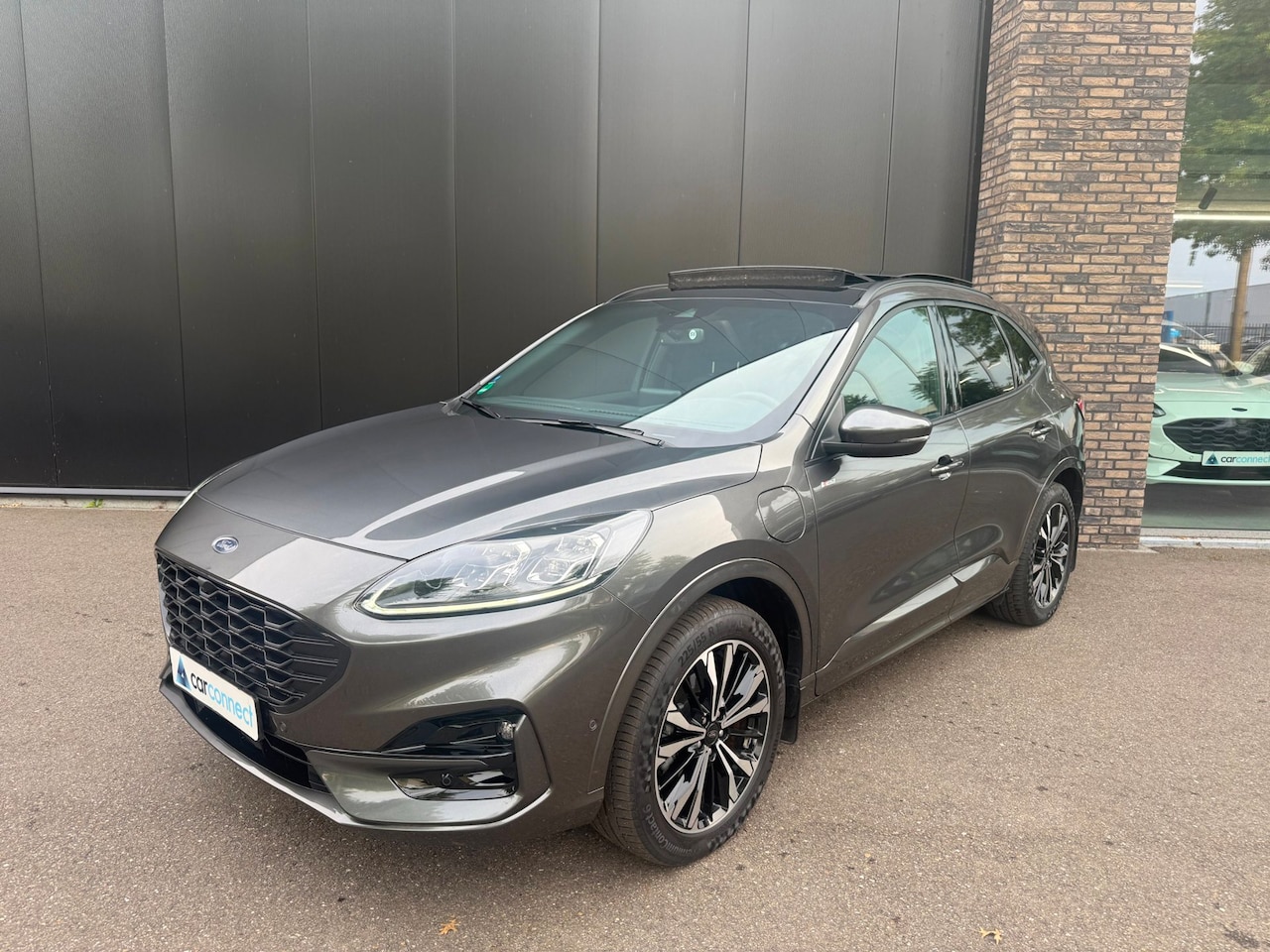 Ford Kuga - 2.5 225pk PHEV ST-Line X Panorama, Trekhaak, AGR, Winter BOMVOL! - AutoWereld.nl