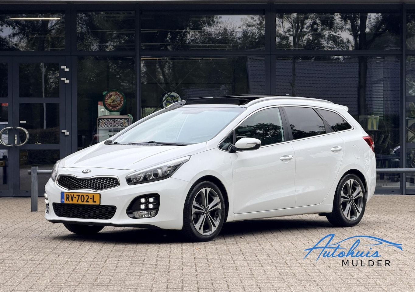 Kia Cee'd Sportswagon - 1.0 T-GDi GT-Line Summer Edition | Pano | Stoelverwarming | Camera | Navigatie | Apple-Car - AutoWereld.nl