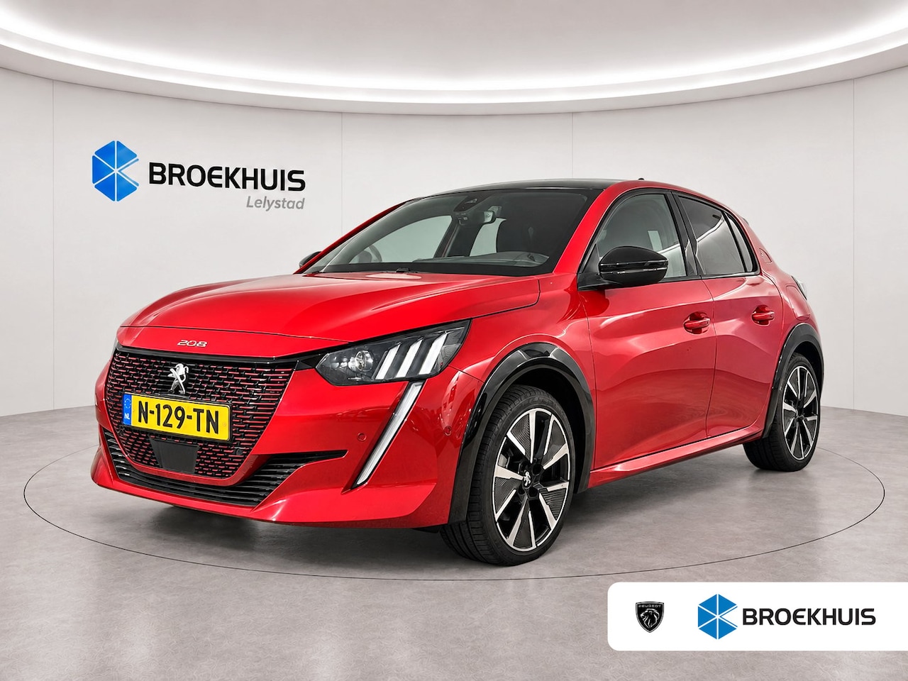 Peugeot e-208 - EV 136PK GT PACK AUTOMAAT / SOH 93% / NAVI / LEDER / CLIMA / PDC / 17" LMV / CAMERA / ALCA - AutoWereld.nl