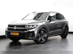 Volkswagen Touareg - 3.0 TSi eHybrid 4MOTION 460 pk R-line | Trekhaak elek. uitklapbaar | Panorama-dak | 22 inc