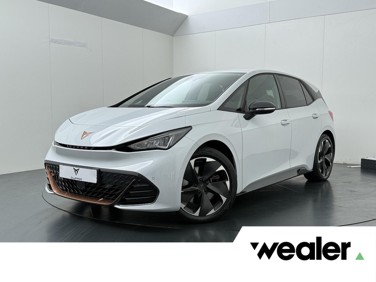 CUPRA Born - Adrenaline 62 kWh | 231 PK | SoH 89% | Adaptive cruise control | Achteruitrijcamera | Beat - AutoWereld.nl