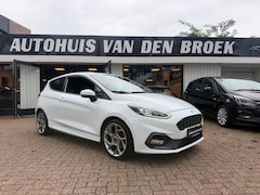 Ford Fiesta - 1.5 EcoBoost ST-3|Camera|LED|B&O|Navi|Carplay AndroidAuto|Sportstoelen|18"lichtmetaal