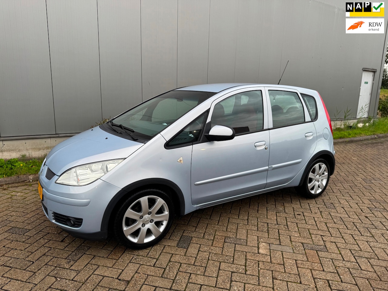 Mitsubishi Colt - 1.5 Instyle Automaat Airco Isofix Lmv Nap - AutoWereld.nl