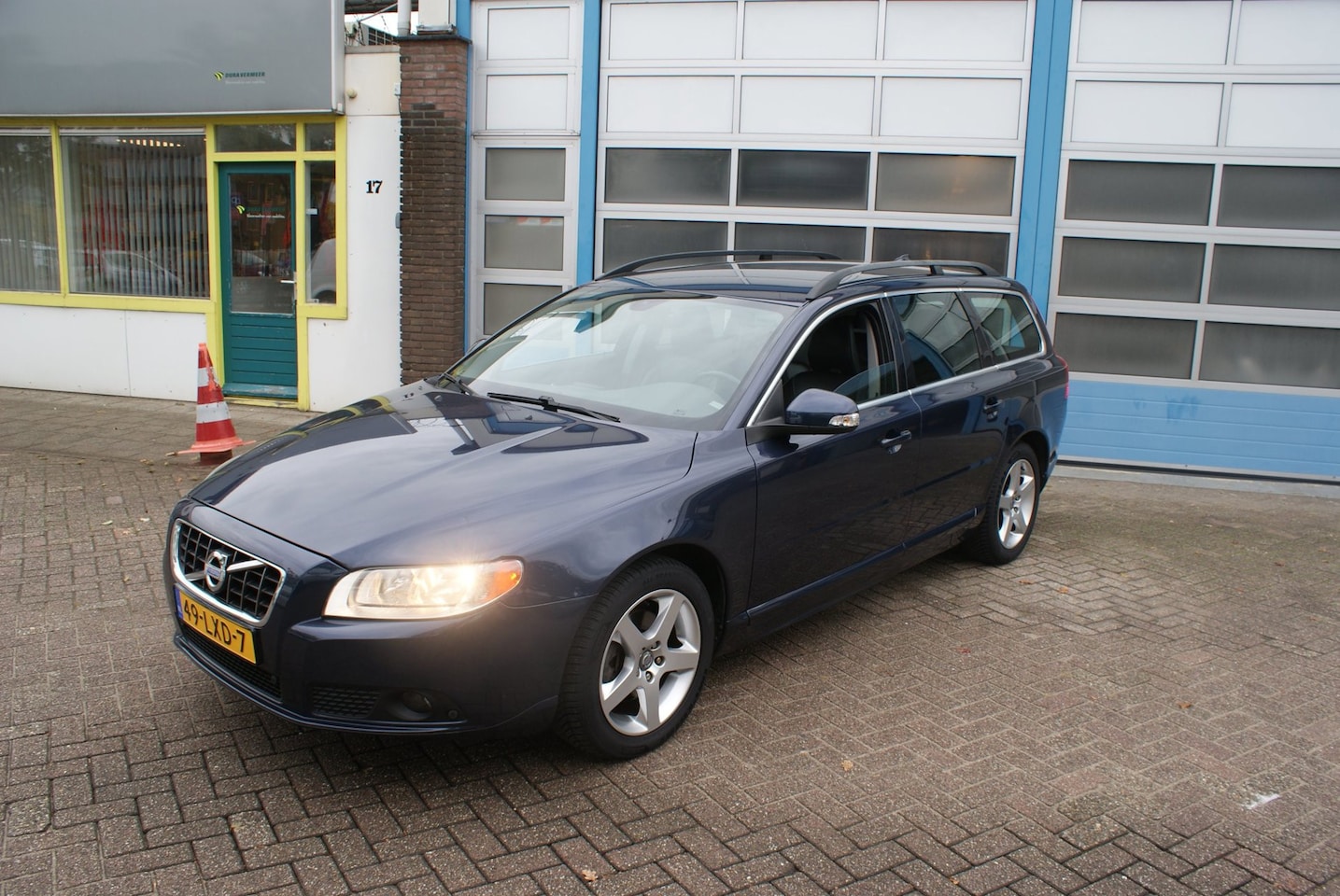 Volvo V70 - 2.0T Momentum 2.0T Momentum - AutoWereld.nl