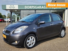 Toyota Yaris - 1.3 VVT-I Aspiration, Clima, Cruise, Navi, Dealeronderhouden NL Auto, Trekhaak