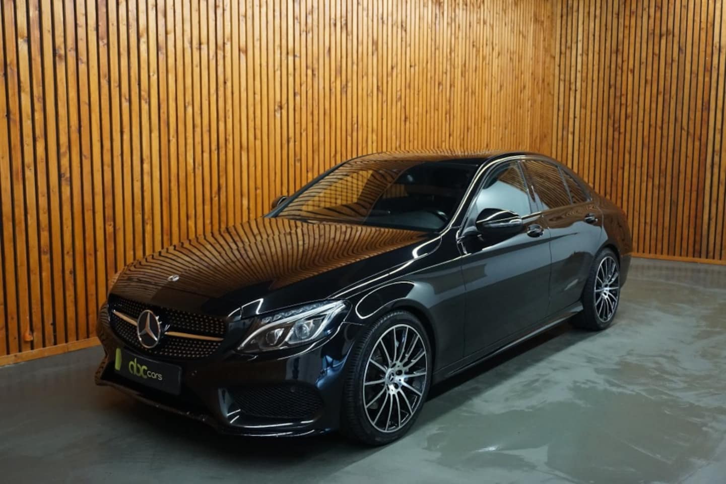 Mercedes-Benz C-klasse - 250 PREMIUM PLUS Panoramadak Burmester Stoelverwarming - AutoWereld.nl