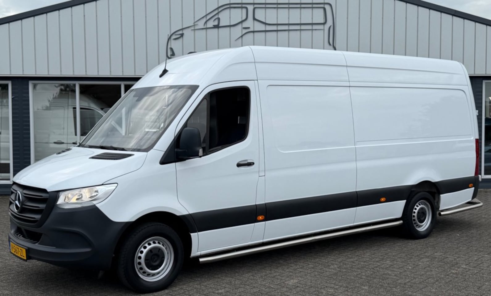 Mercedes-Benz Sprinter - 311 CDI 84KW 114PK L3H2 AUTOMAAT EURO 6 AIRCO/ ORIGINEEL AUDIO/ CAMERA/ 100% DEALERONDERHO - AutoWereld.nl