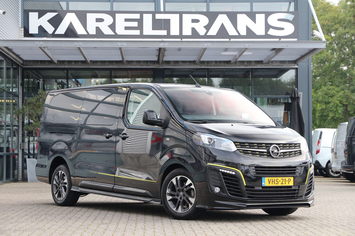 Opel Vivaro - 2.0 CDTI 180 | DC | 2x Schuifdeur | Irmscher Sport | Headup | Clima.. - AutoWereld.nl