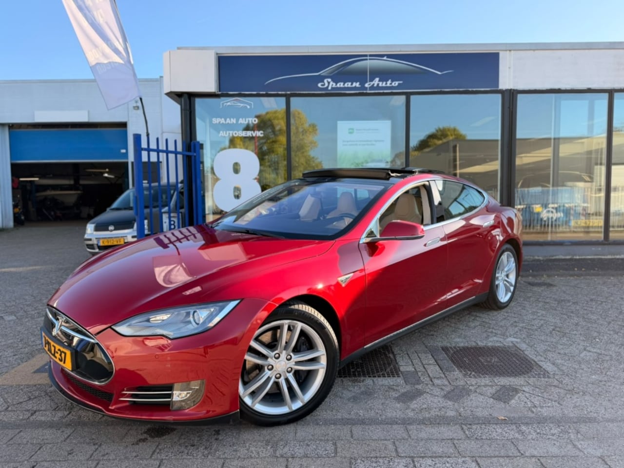 Tesla Model S - motors P85+ | FREE SUPERCHARGEN | PANODAK | LEDER | SC01 - AutoWereld.nl